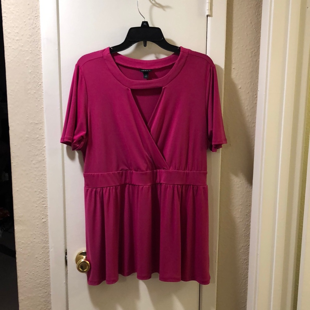 Torrid pink Keyhole top